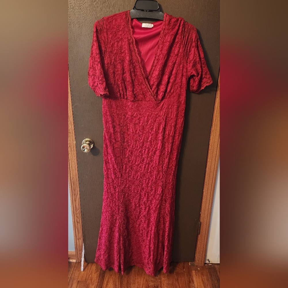 Pin Up Fashion Burgundy Dress